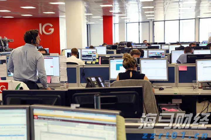 Verizon(VZ.US)强劲附加服务需求推动Q2利润超预期并上调全年指引