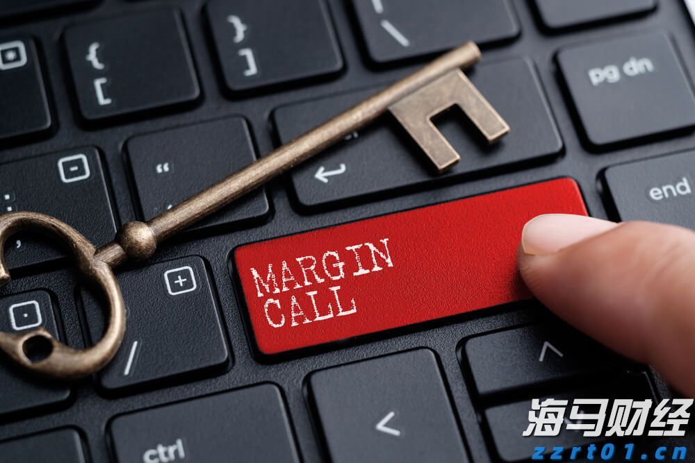 A股公告精选 | 中国石化(600028.SH)上半年预盈超200亿元 同比下滑近四成